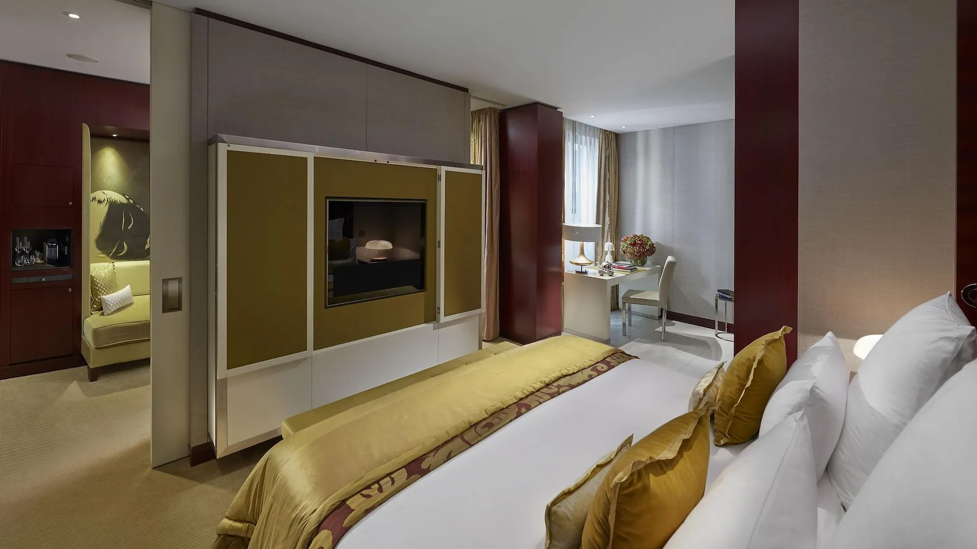 Mandarin Oriental,