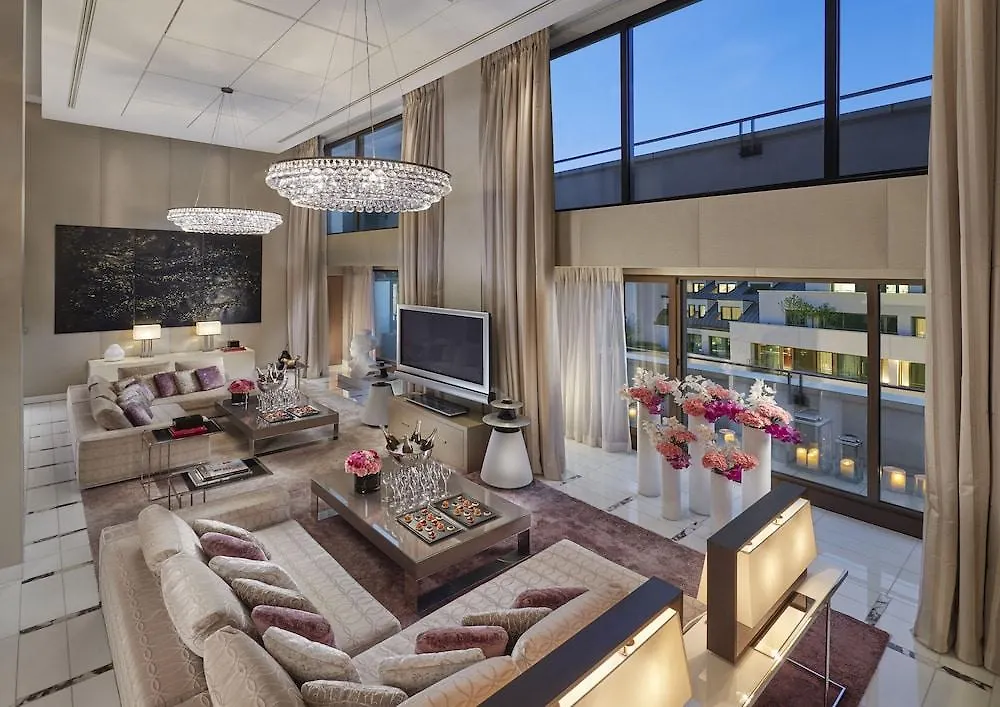 Mandarin Oriental, Paříž